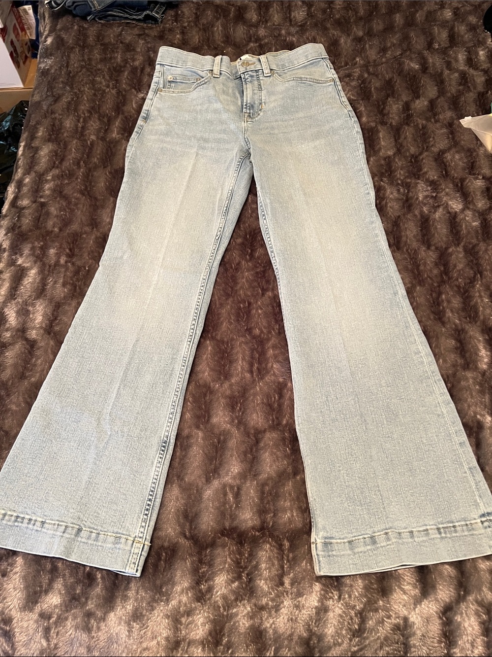 Women’s SPANX Redefine Flare Jean in Turner Wash, size 10